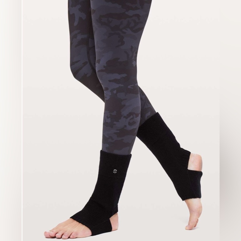 Lululemon Endless Summer Ankle Warmers